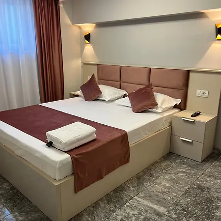 Hotel Mav